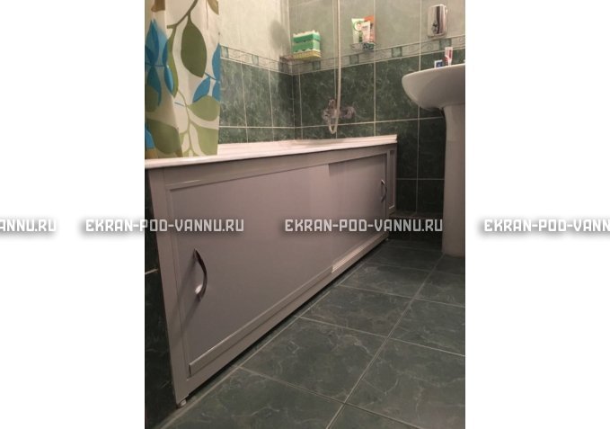 Экран  EUROPLEX Роликс белый с вставкой – купить по цене 10400 руб. в интернет-магазине в городе Тверь картинка 2